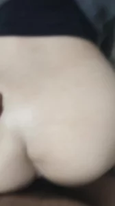 绿帽小鸡吧后入老婆大屁股根本无法满足老婆