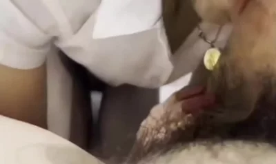 实勾搭有夫之妇性奴骚妇背着老公偷情成瘾舔脚扇耳光喜欢被调教性虐