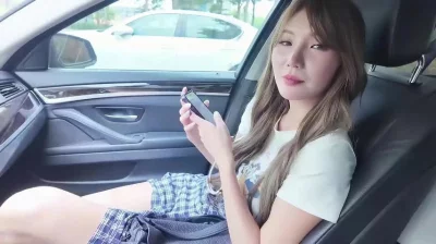 把单纯女同事骗去开房 果然操起来挺爽 御姐范儿够赞